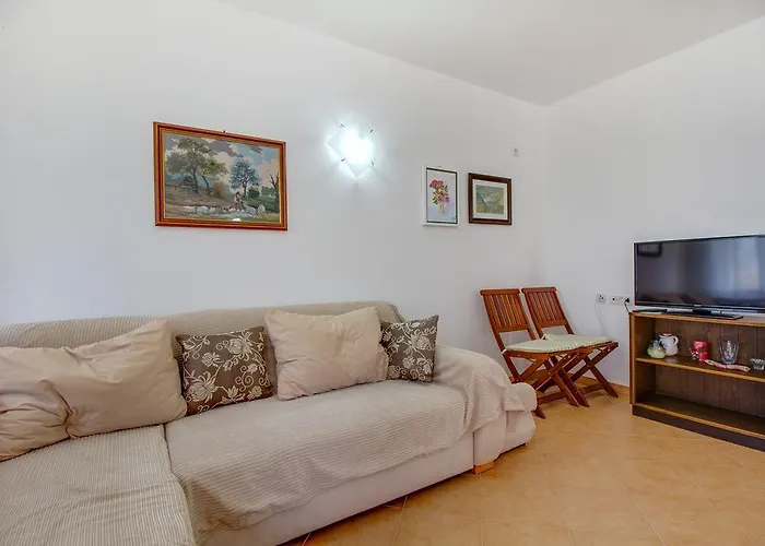 House Dorita بيت للعطل