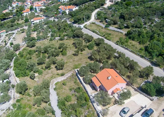 House Dorita بيت للعطل Miholascica